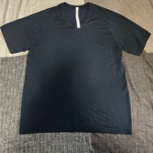 Lululemon v neck